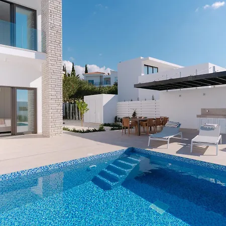 Akamas Luxury