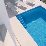 Akamas Luxury